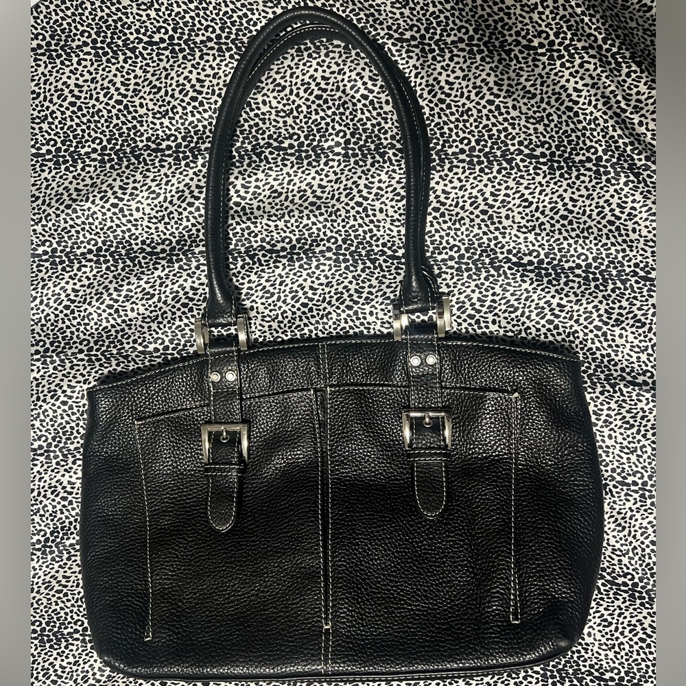 Authentic Vintage Tignanello Genuine Leather Black Shoulder Purse LIKE NEW